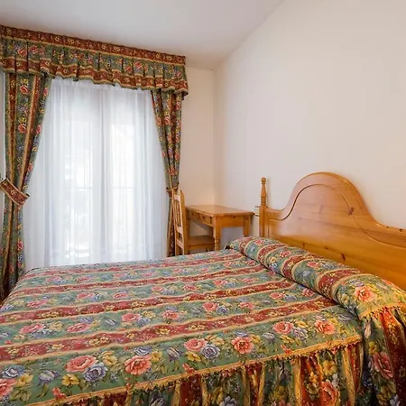 Hotel Castillo D'acher *