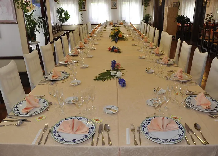 Hotel Castillo D'acher