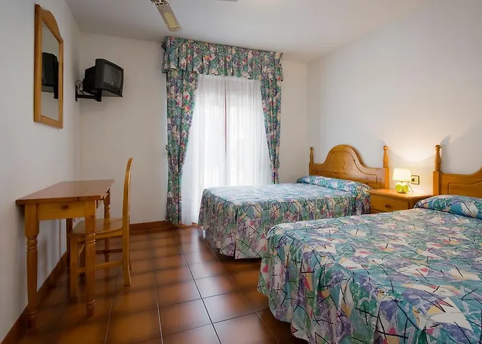 Castillo D'acher Hotel